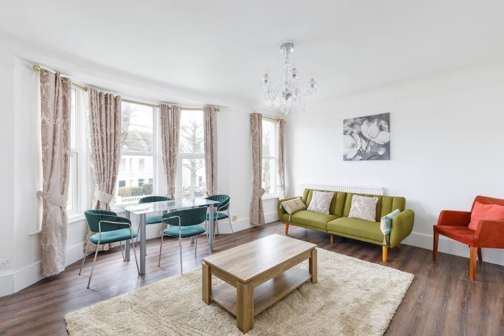 Charming 2 Bedroom Flat In Central Hove With Free Parking Buitenkant foto